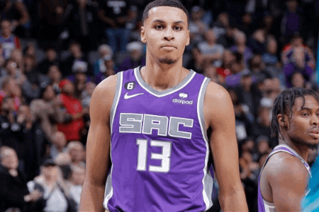 NBA官网新秀榜：班凯罗继续领跑，穆雷杀进前三