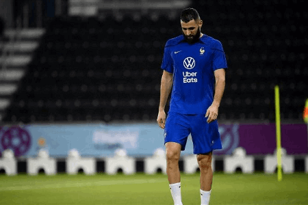 罗滕：本泽马与国家队队医间关系不好，德尚却一直为队医辩护