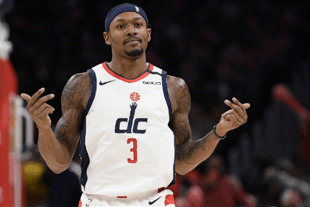 比尔左腿筋拉伤至少缺阵三场