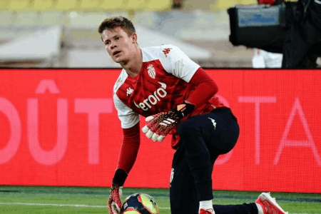 努贝尔不会在冬窗回归拜仁，他将继续为摩纳哥效力