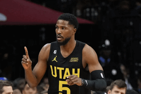 Stein：骑士考虑了一笔三方交易方案 可从中得到马利克-比斯利