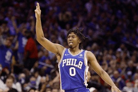 马克西：赢球是全队的努力 米尔顿&尼昂&托哈都发挥上佳