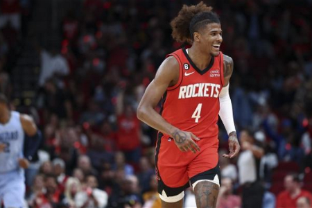 NBA-格林42分生涯新高 拉塞尔30+7 火箭擒狼终结13连败