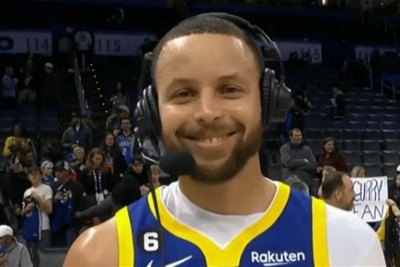 库里谈打破张伯伦队史总进球记录：这说明我在变老