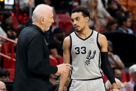 竞篮周一305 NBA 马刺 VS 公牛