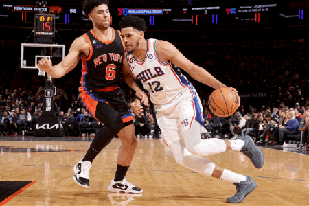 NBA：兰德尔24+9+7 布伦森21+7 恩比德31+14 尼克斯21分逆转76人