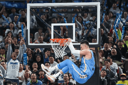 北京首钢主场重返五棵松球场