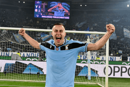 欧协联情报:艾克马亚主力右后卫复出，拉齐奥解禁回归