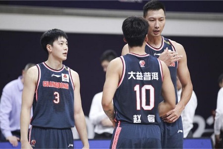 广东自CBA元年至今没缺席过季后赛 此前27次中有24次打进半决赛