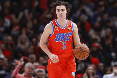 基迪因抱怨裁判领到的技术犯规 经联盟核实后撤销