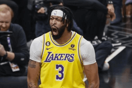 拉塞尔：浓眉极具统治力 今天他无论在内线还是外线都统治着比赛