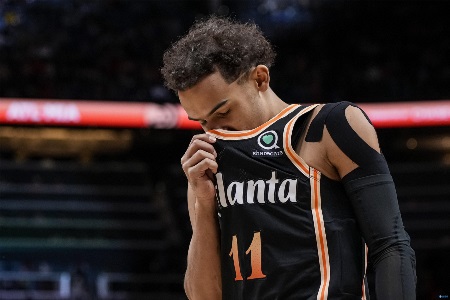 吹杨向裁判扔球遭驱逐 斯奈德：他不能以这种方式去回应