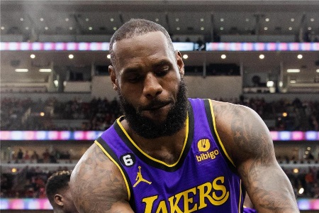 湖人复仇公牛 排名再次反超鹈鹕重回西部第八