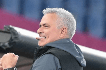 亚伯拉罕：穆里尼奥是传奇＆我崇拜他，他是罗马真正的老大