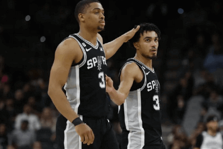 竞彩篮球周四307推荐：开拓者VS马刺