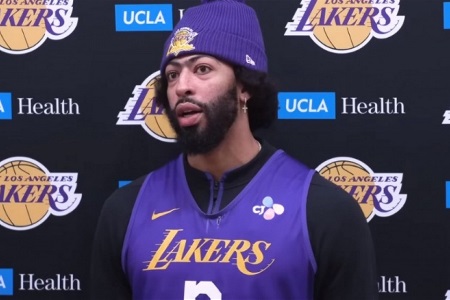 浓眉：缺两位防守悍将对森林狼来说很不幸 但无论对谁我们都要赢