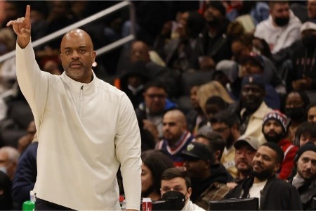 Woj：奇才主帅昂塞尔德将留任 并继续得到球队老板的支持