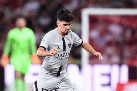 维蒂尼亚：球队的目标是尽可能快地提前夺得法甲冠军