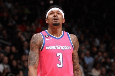 Shams：奇才送比尔至太阳 换回保罗、沙梅特、多个次轮和选秀互换