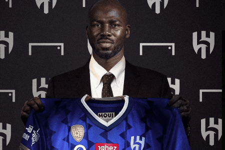 官方：32岁切尔西中卫库利巴利转会至利雅得新月