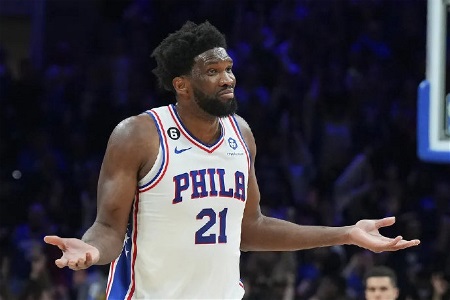 匿名高管：参考戈贝尔的1换9 想交易来恩比德需要一堆选秀权