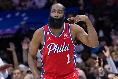 Amick：76人没有因为哈登去年降薪给他奖励 后者对此非常不开心