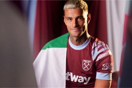 记者：斯卡马卡向罗马传达的信息非常明确，他已同意加盟