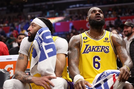 魔术师：若保持健康湖人将夺冠 他们现在有可以分担压力的球员了