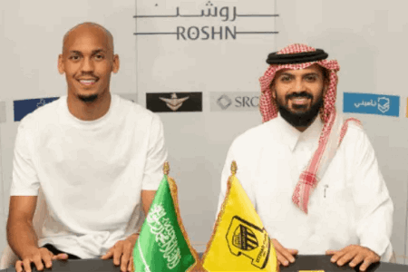 官方：利物浦中场法比尼奥加盟吉达联合，转会费4000万镑