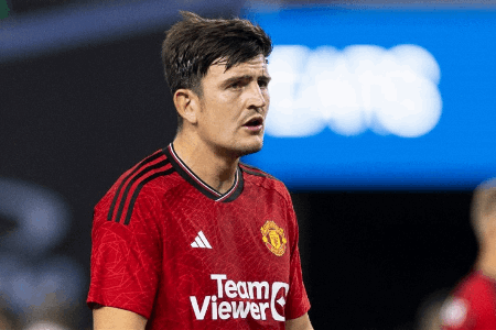 滕哈赫：马奎尔的去留取决于他自己，他需证明自己应获更多机会