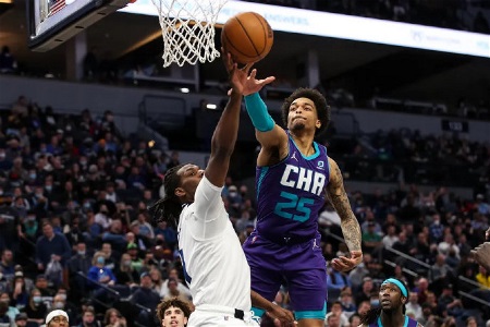 队记：骑士有意先签后换PJ-华盛顿 可能以卢比奥和迪恩-韦德为筹码