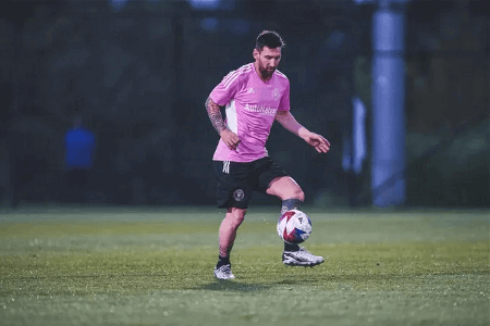 迈阿密助教：梅西第一个去训练；踢纳什维尔赛前问对手情况