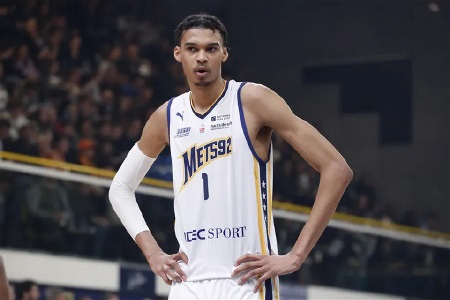 贝弗利：文班最差也能是个好盖帽手如戈贝尔 不知道他上限在哪儿