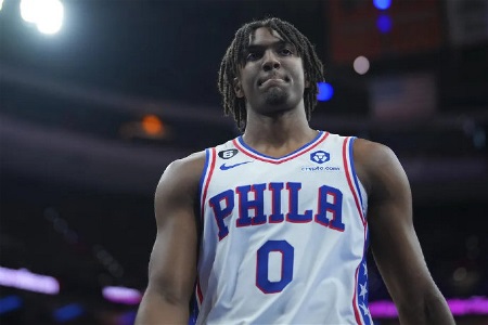 知名训练师：如果马克西下赛季场均没25分 我会感到很失望