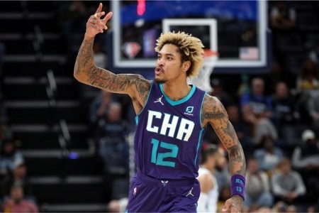 一年底薪！76人官宣签下乌布雷 并裁掉前锋马库斯-巴格利