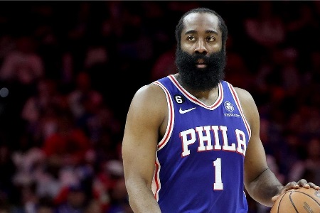 名记：76人或仍将哈登视为联盟前25球星 所以不愿降低要价