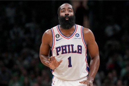 Woj：76人仍希望哈登留下&了解其归队时间表 并有权对其开始罚款