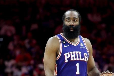 名记：哈登明确表示永远不会再和76人总裁说话