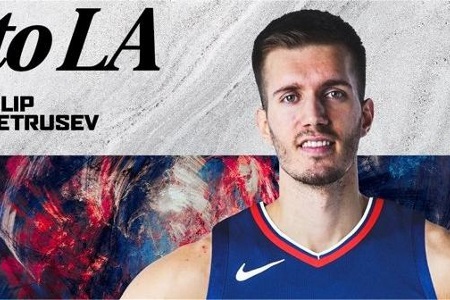 Woj：快船将彼得鲁舍夫和现金送至国王