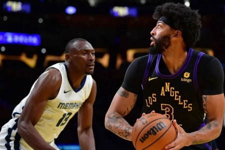 防不住！浓眉半场16中8拿下20分6板0失误