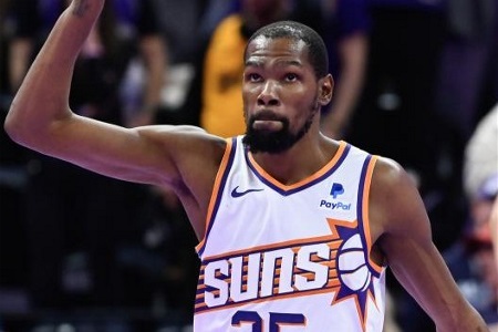 镰刀！杜兰特第三节6投5中轰下12分 各种高难度进球抹平分差