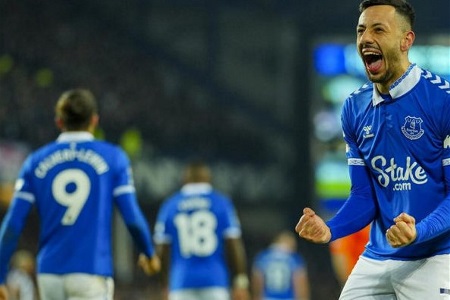 埃弗顿近5轮拿到10分但期间被扣10分，现暂排倒数第四