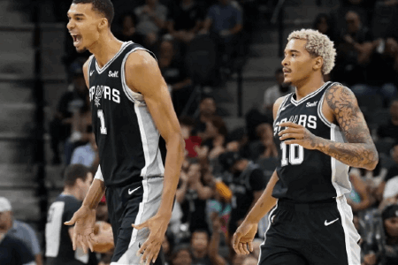 生涯第4胜！文班亚马谈赢球：这就是我为之沉迷/我所热爱的东西