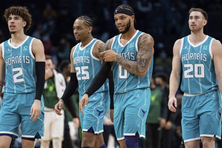 竞彩篮球周四317推荐：黄蜂VS湖人