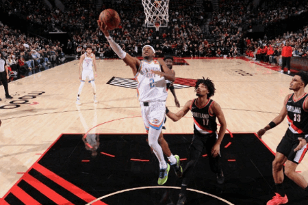 场均2.4次抢断！SGA：我防守端更聪明了 会观察球员的动作趋势