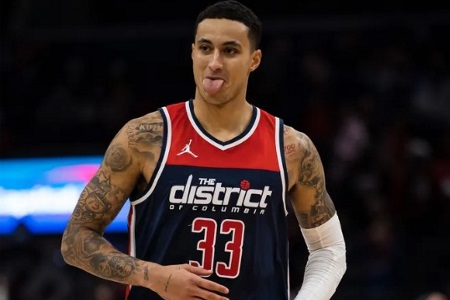 TA记者：奇才正为交易库兹马寻求两个首轮选秀权的报价