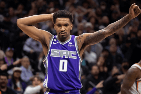 这是后卫？蒙克罚球竟6中1，国王无缘大逆转