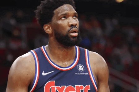 本赛季至今仅4人拿下至少800分+50帽：浓眉 大帝 巴恩斯 JJJ