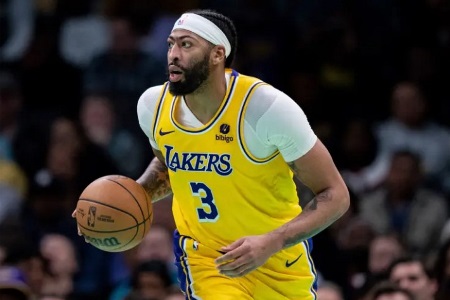 发挥全面！浓眉：对手不包夹我就得分 包夹我就组织