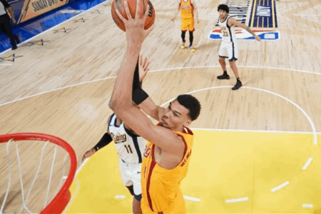 未来是否想参加扣篮和三分大赛？文班：想 这在我的梦想清单上